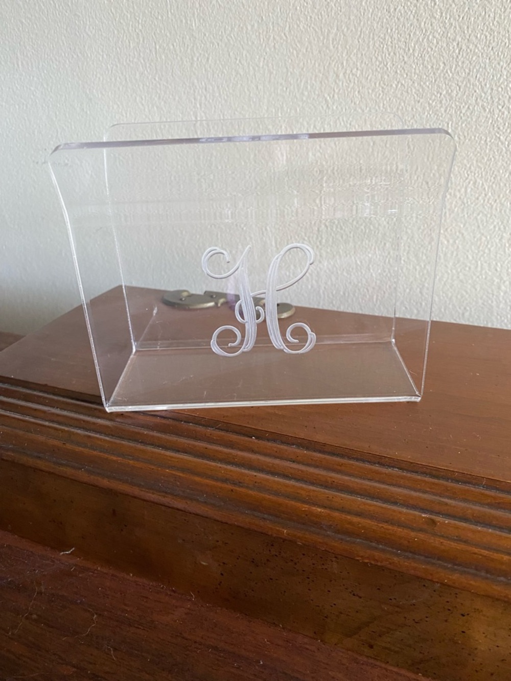 Transparent Acrylic Napkin Holder - Letter H Monogram